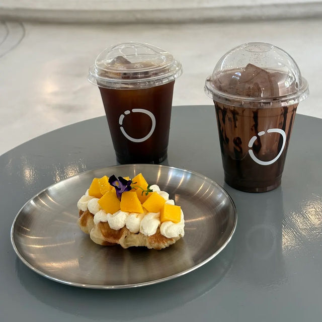 คาเฟ่บ้านสไตล์มินิมอล เรียบๆที่เชียงใหม่ 🏠