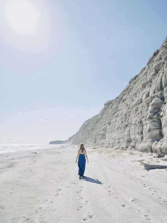 まるで海外みたいな絶景！新島🏝️白ママ断崖