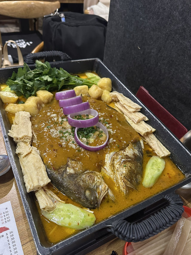 尖沙咀炭火烤魚川菜的美食秘點