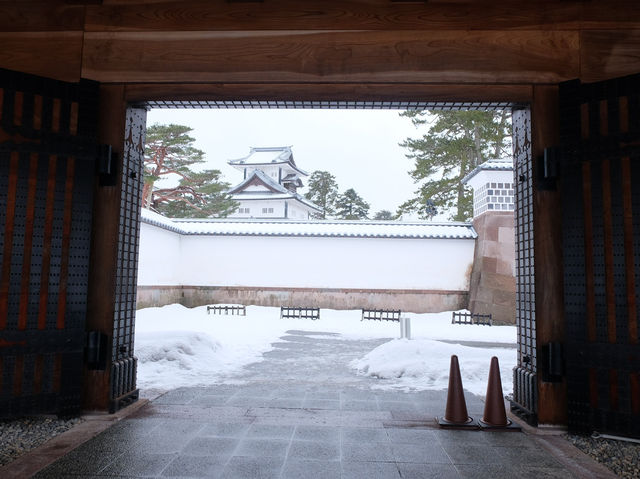 ปราสาทคานะซาวะ Kanazawa Castle