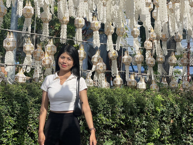 อนุสาวรีย์พระนางจามเทวี 📌