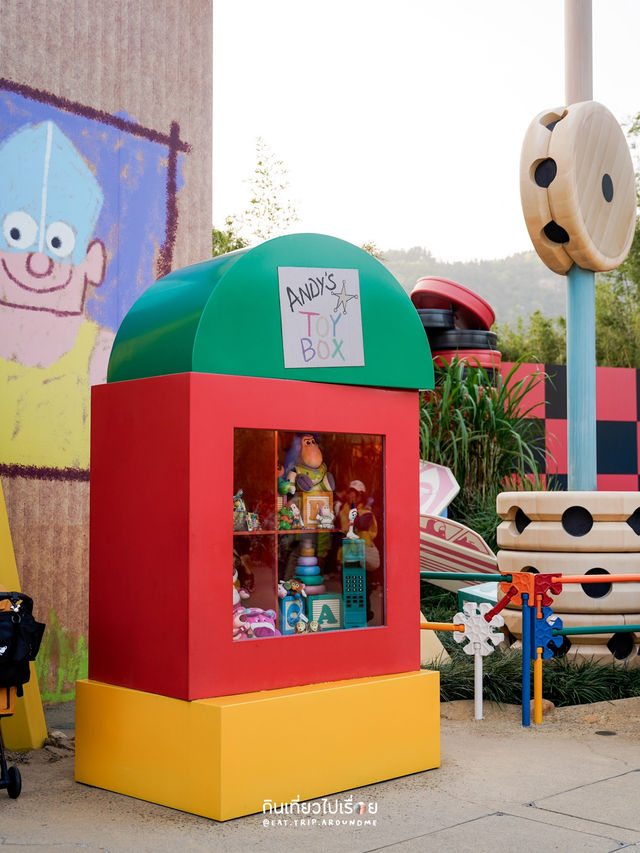 🧸 Toy Story Land เมืองของเล่นที่ใครๆก็ชอบ