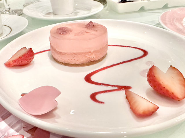 【東京・竹芝】ニューヨークラウンジで春限定ご褒美スイーツ🌸