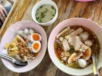 คุณแจงก๋วยเตี๋ยวปากหม้อเข้าวัง จ.ขอนแก่น