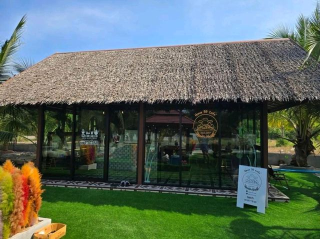 🌳คาเฟ่ลับในสวนมะพร้าว🌴