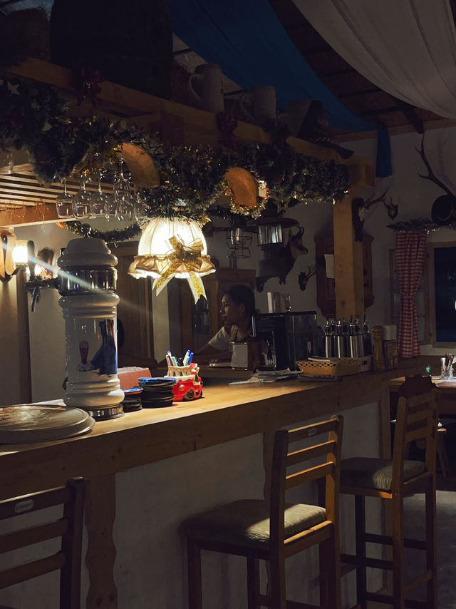 Dorfstadl Restaurant & Bar หัวหิน