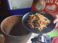 ๑ ในอีสานไก่ย่างเขาสวนกวาง