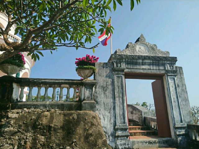 ชมความงาม..พระนครคีรี เมืองเพชร