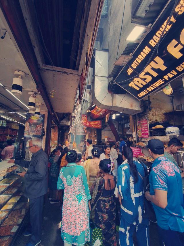 Mornings in Delhi 