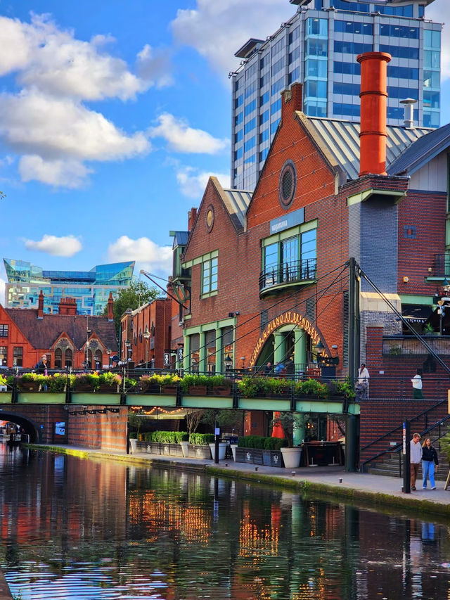Birmingham in One Day: A Perfect Walking Itinerary!