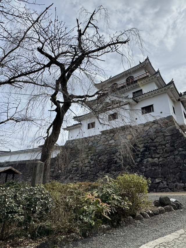 白石城～除了美麗的風景外，更不能錯過好吃的冷麵