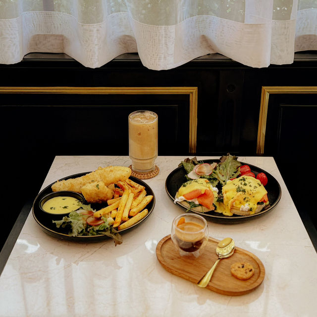 Freshly Baked Bliss at The Daily Bakery