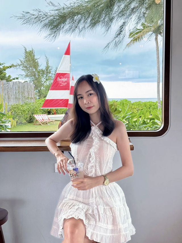 คาเฟ่เรือใบสีแดง ติดทะเล @Sea Horadee ⛵️🏝️