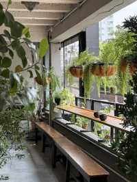 【バンコク】タイ在住外国人が集まる隠れ家おしゃれカフェ「Luka Sukhumvit 31」
