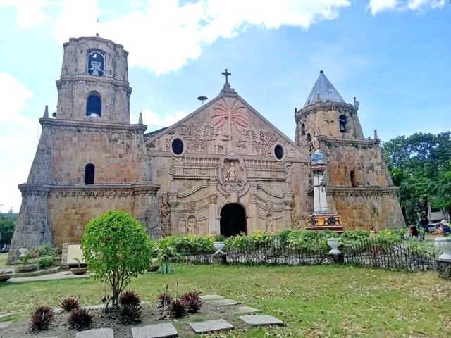 The Breathtaking Beauty of Miagao Church 