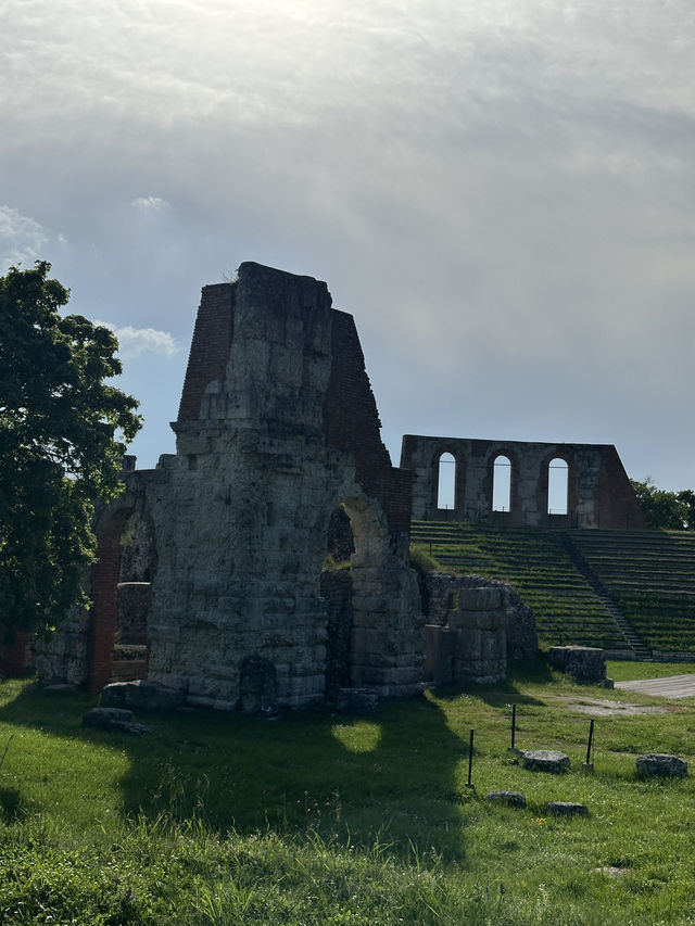 意大利古比奧 🏛️遊羅馬劇場考古公園🇮🇹