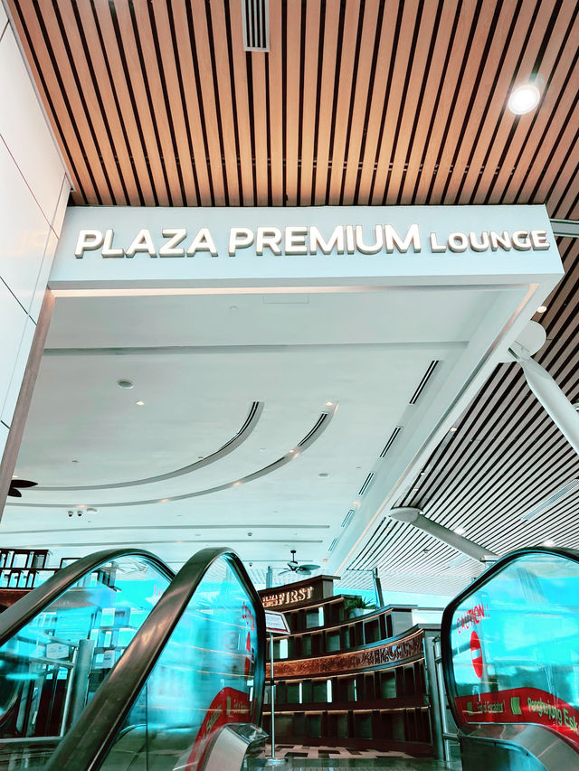 Relaxing in Style: Plaza Premium Lounge at KLIA Before My Medan Trip