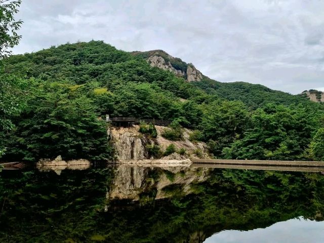 Cliffside Wandering at Chaeseokgang