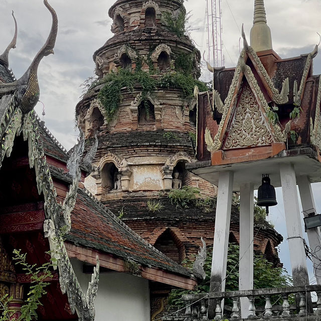 วัดพวกหงษ์ เชียงใหม่ วัดเก่าแก่ใจกลางเมือง