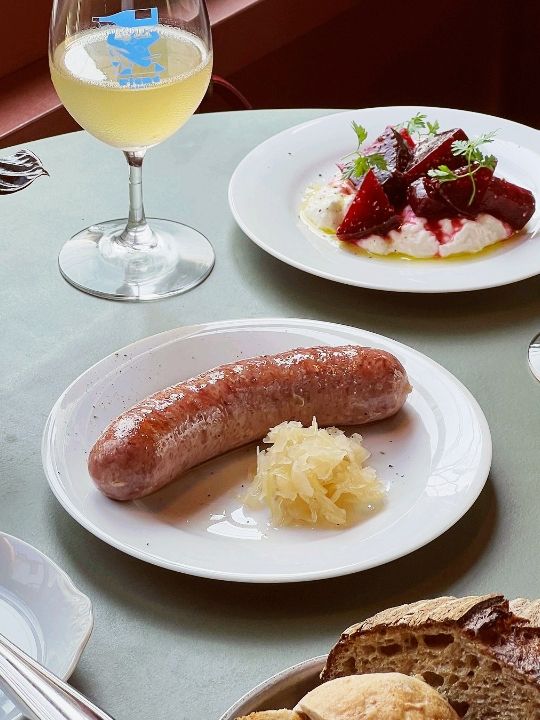 Blanc Cafe N bar