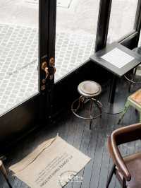 Beans ร้านกาแฟสุดชิค กับสาขาใหม่ที่ย่านทรงวาด 