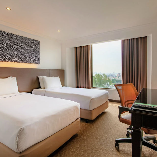 A Coastal Escape with Panoramic Views