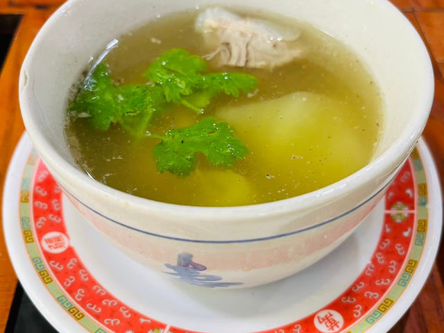🌟ข้าวมันไก่น้ำจิ้มสูตรโบราณ ร้านอร่อยต้องลอง