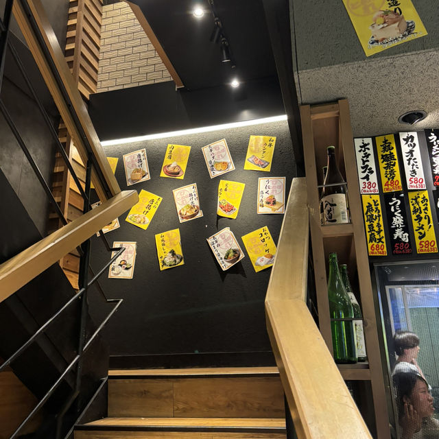 【日本・兵庫🇯🇵】神戸・三宮で“ひとめぼれ”した居酒屋🍶🧡