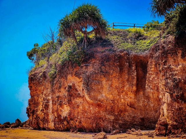 Red Cliffs ผาฝั่งแดง