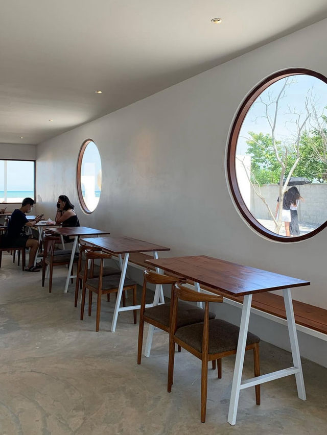 จันทร์จ้าว Cafe & Restaurant 