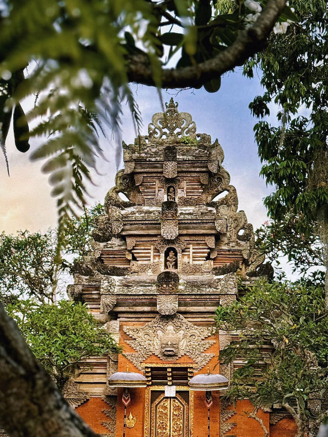 ☀️ Bali Summer Trip — Quick Stop at Ubud Palace! 🇮🇩🌴