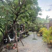 ☕ Mother Café – บ้านไม้ในสวน เหมาะนั่งทำงานสุดใจ  