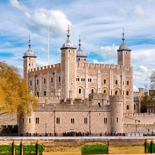 a must see if on holiday in London, It was a great tour