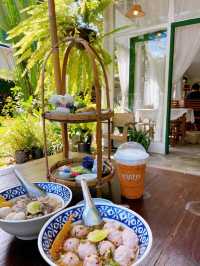 บุญปาก Thai Dessert & Tea