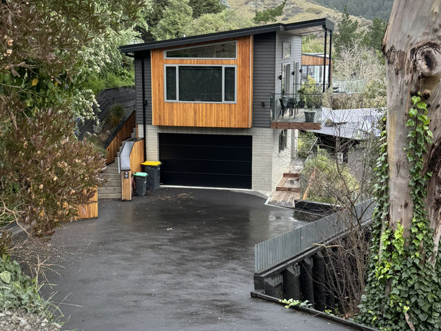 Stunning views of Lyttelton Harbour, the volcanic peaks and ridges of Banks Peninsula