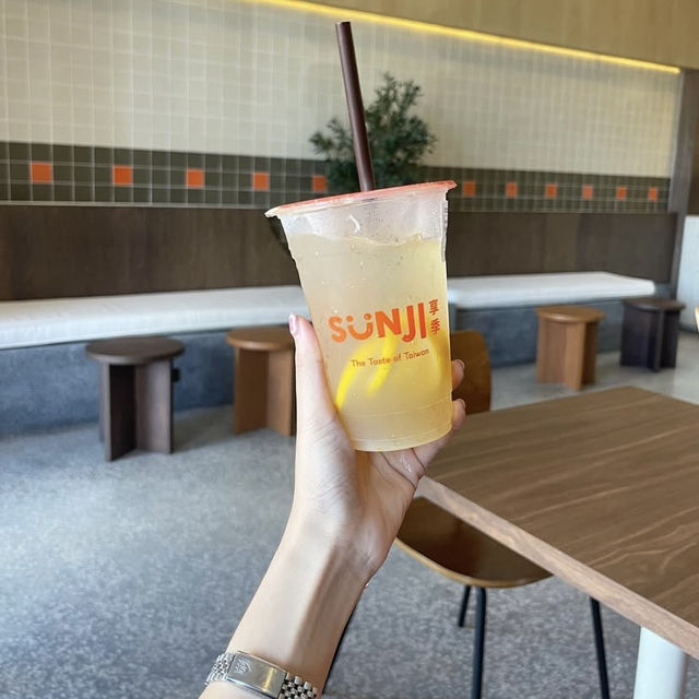 Sunji Cafe — ชานมแก้วเล็ก…แต่ความสุขเต็มล้นหัวใจ 🧋