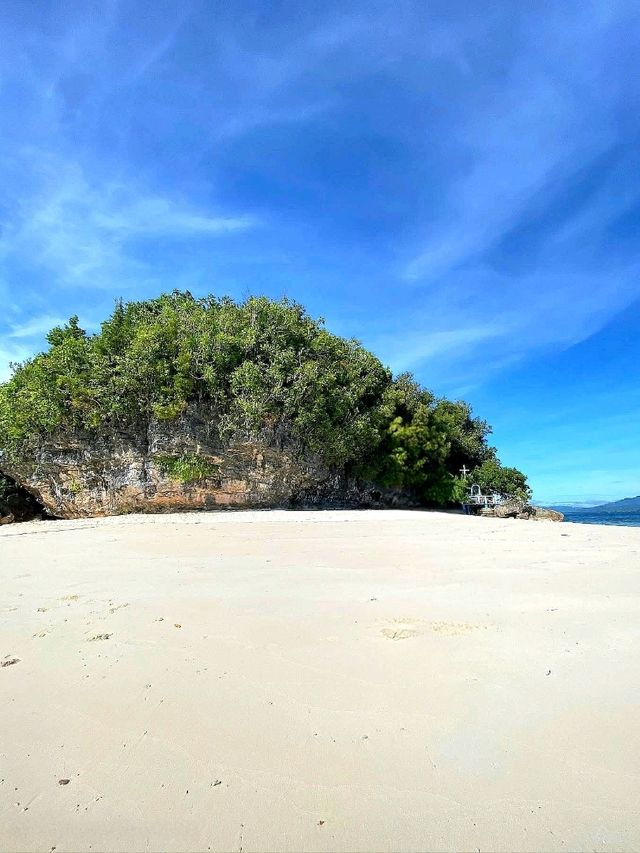 Beyond the Shore: Britania Group of Islands