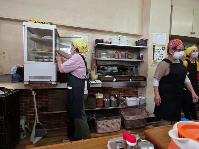 沖繩國際通巷弄美食