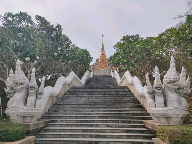 พระมหาธาตุเจดีย์ภักดีประกาศ