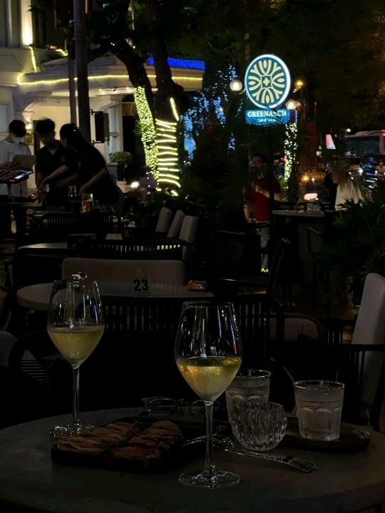 GreenArch Cafe & Bistro