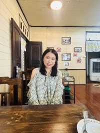 ร้านหมูทอดดึกดำบรรพ์