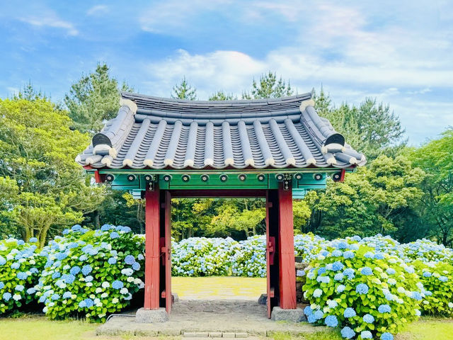 Accessible Cultural Heritage in a Peaceful, Floral Setting