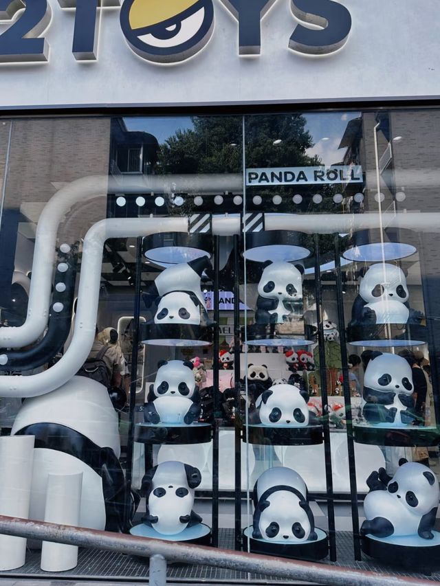 Pandas, Peppers, and Peace of Mind: The Chengdu Experience