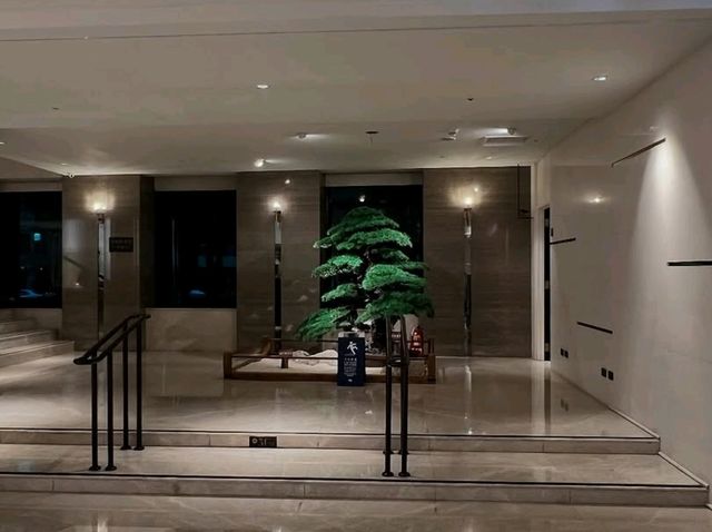 Comfort and Convenience at Caesar Metro 