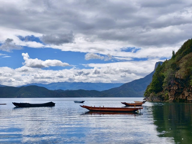 瀘沽湖的風景，像一首寫不完的情詩｜女神灣 