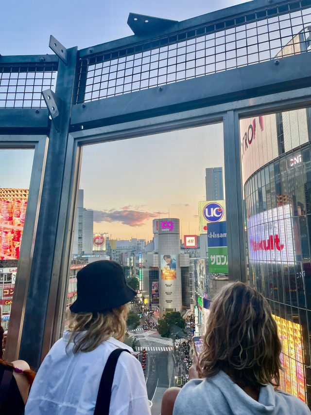 🌇 Secret Sunset Spot in Shibuya – The Best View of the Crossing