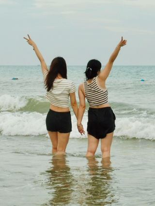 🌴🐾 Beach Days in Mui Ne: A Family & Puppy Time🥰