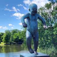 Oslo: Frogner Park and Vigelandsparken Sculpture Park