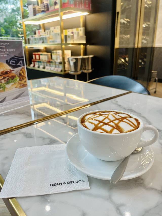 DEAN & DELUCA 