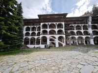 色彩斑斕的東正教傑作#里拉修道院 (Rila Monastery)-保加利亞丘斯滕迪爾州